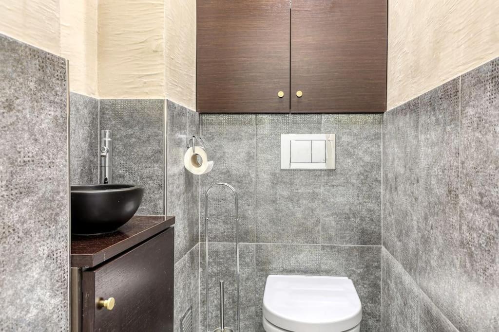 Montaigne Executive Suite Paris Dış mekan fotoğraf