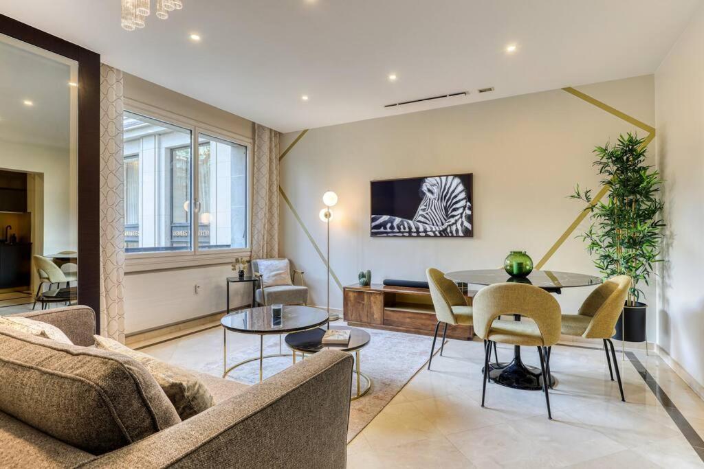 Montaigne Executive Suite Paris Dış mekan fotoğraf