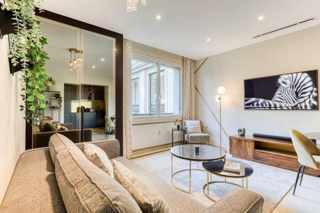 Montaigne Executive Suite Paris Dış mekan fotoğraf