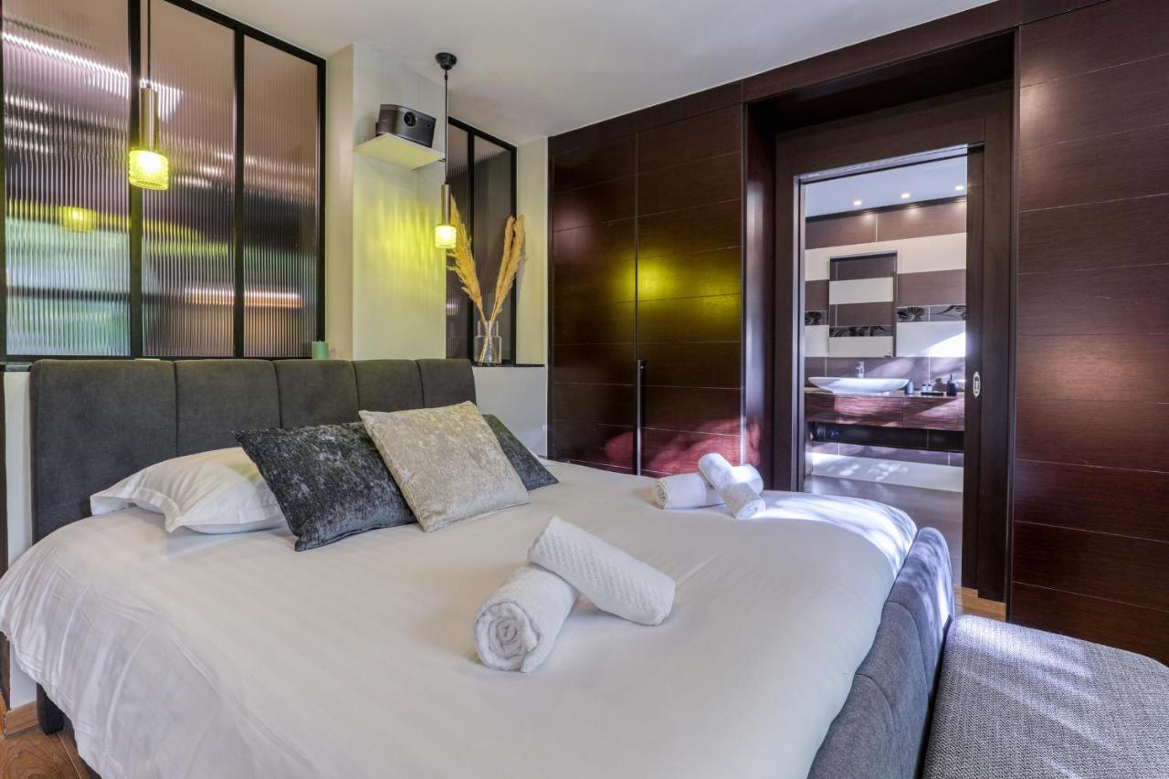 Montaigne Executive Suite Paris Dış mekan fotoğraf