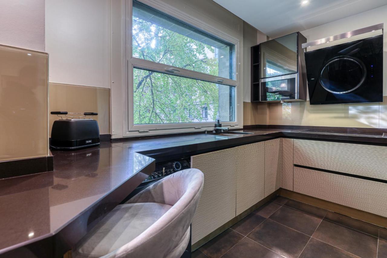 Montaigne Executive Suite Paris Dış mekan fotoğraf