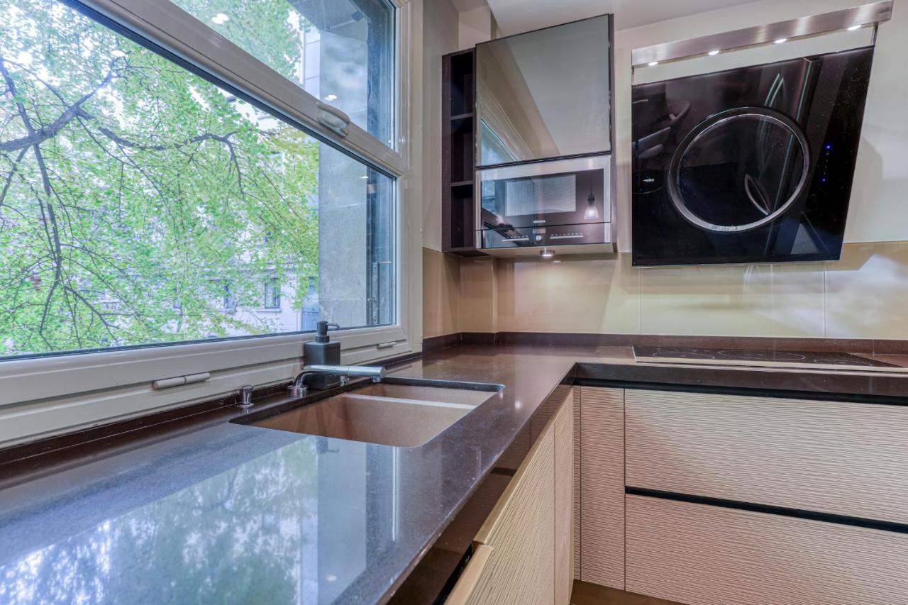 Montaigne Executive Suite Paris Dış mekan fotoğraf