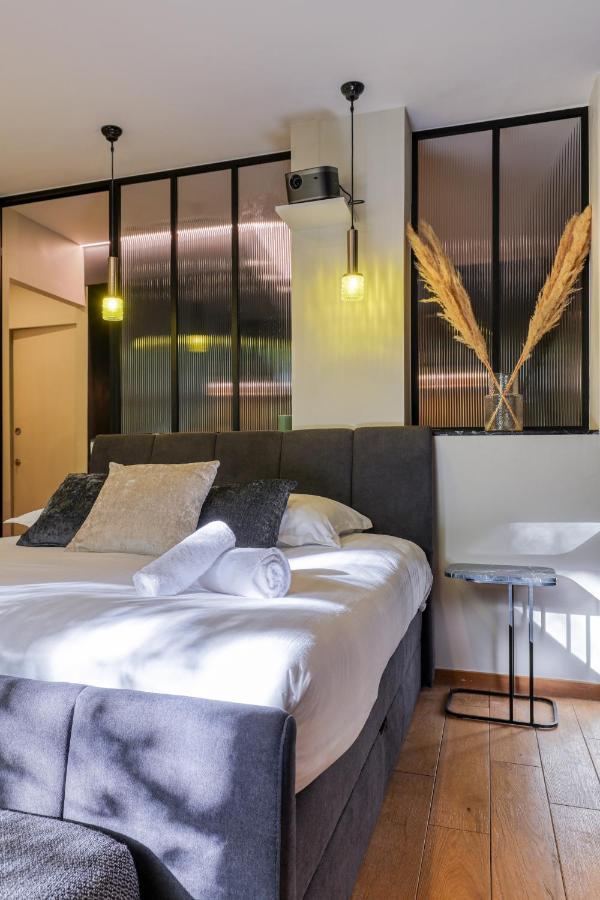 Montaigne Executive Suite Paris Dış mekan fotoğraf